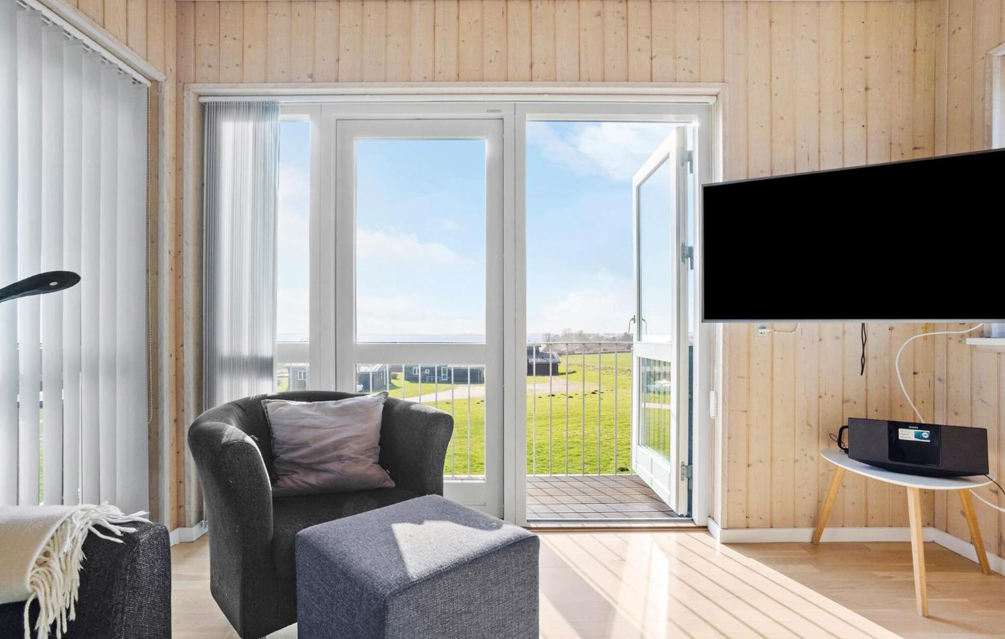 4 Bedroom Nice Home In Fåborg Exteriér fotografie