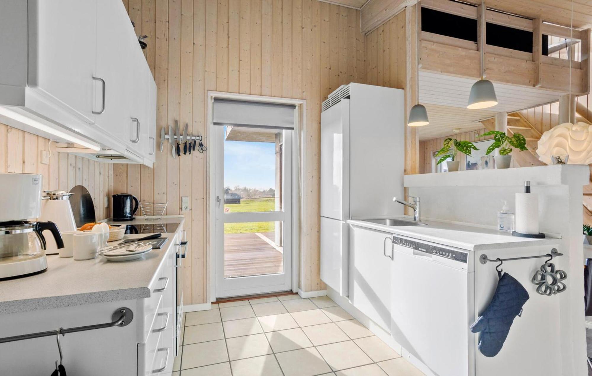 4 Bedroom Nice Home In Fåborg Exteriér fotografie